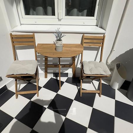 נובי סאד Theatre Square Apartments מראה חיצוני תמונה
