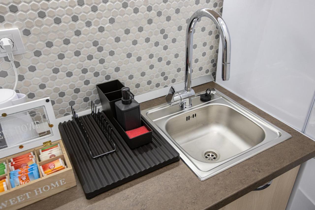 נובי סאד Theatre Square Apartments מראה חיצוני תמונה